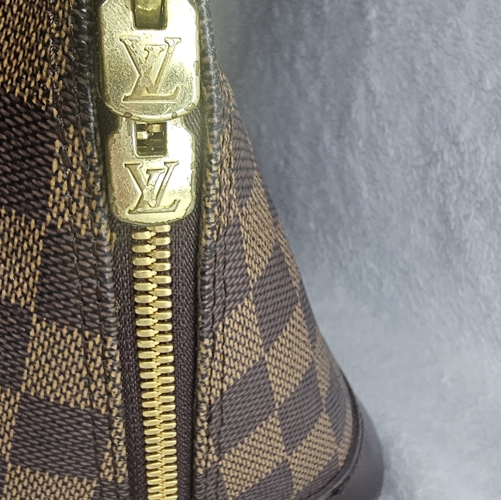 Louis Vuitton Damier Ebene Alma PM - Picture 4 of 13